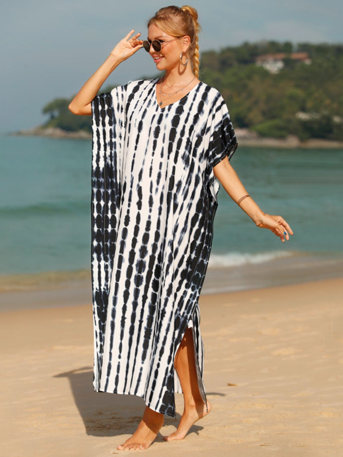 Vestido playero con cuello en V y media manga con efecto tie-dye