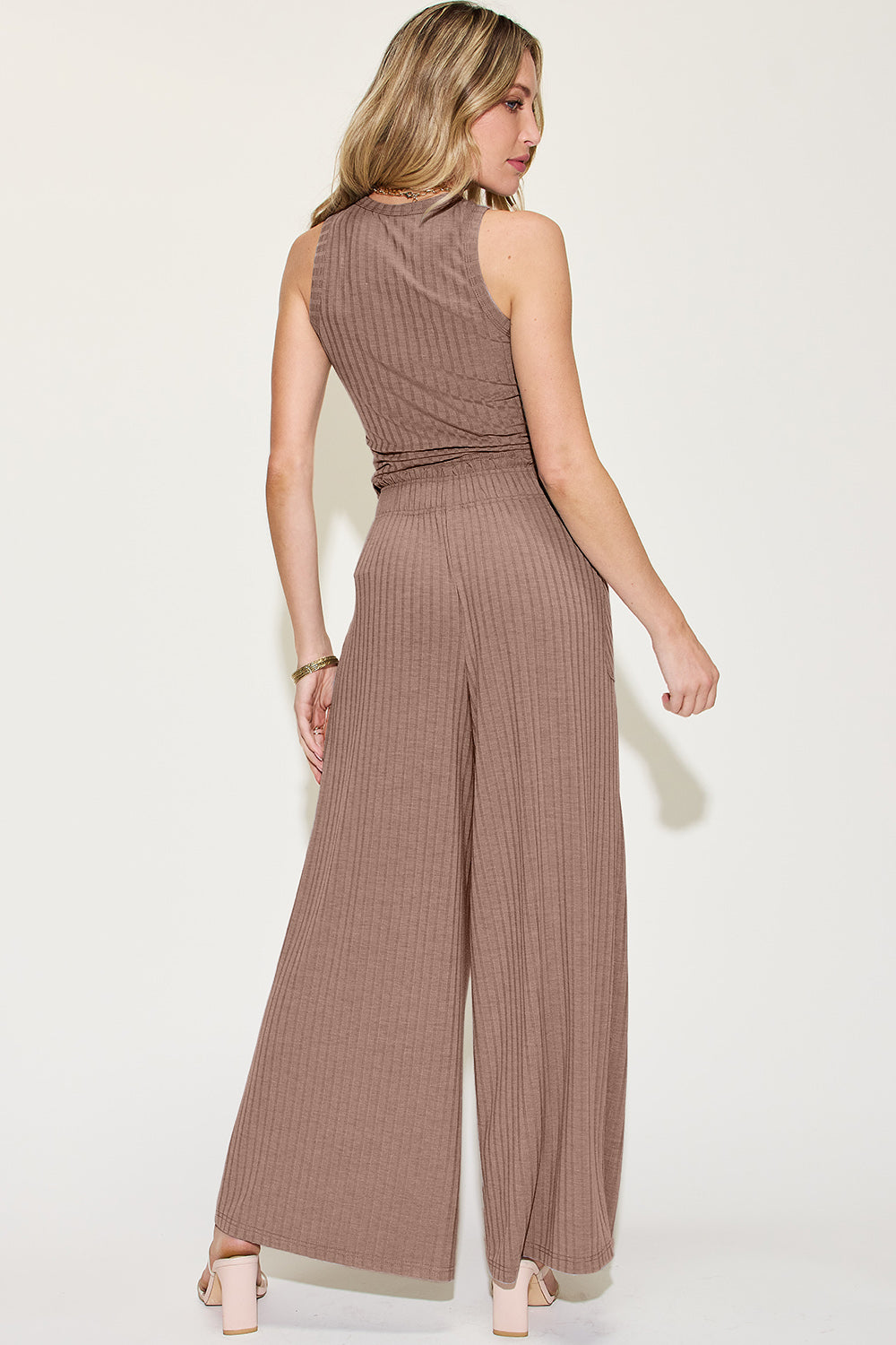 Conjunto básico Bae de camiseta de tirantes acanalada de talla grande y pantalones de pierna ancha