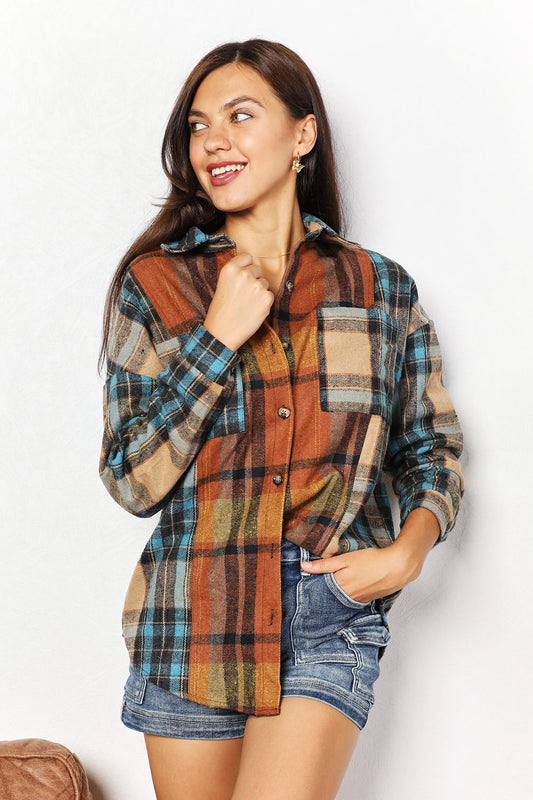 Camisa a cuadros con dobladillo curvo y bolsillos en el pecho de Double Take