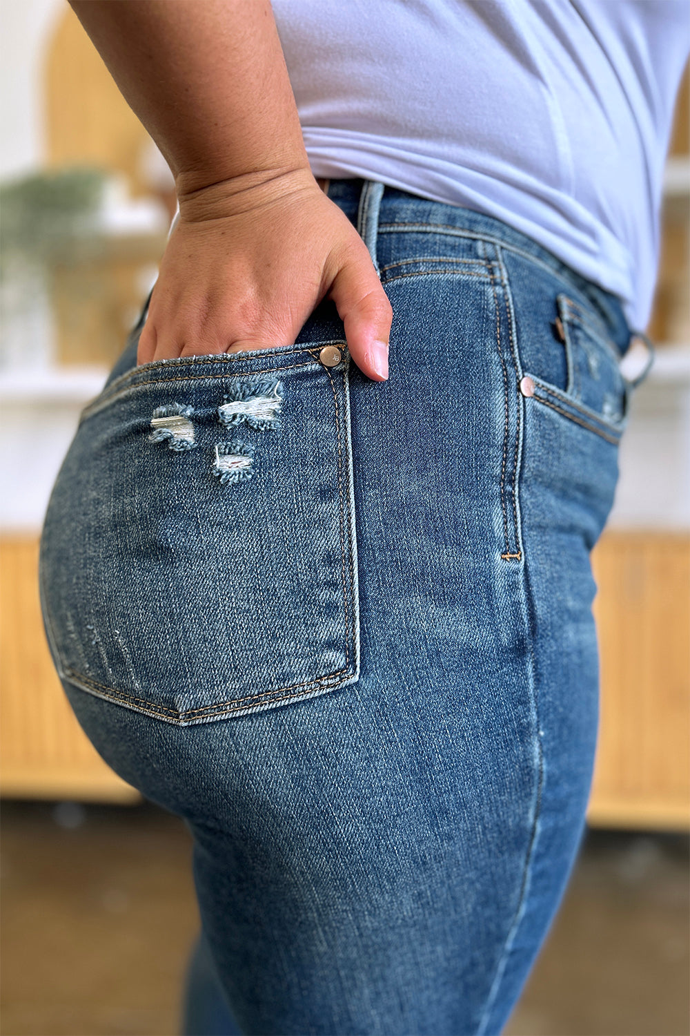 Vaqueros ajustados de cintura alta con control de abdomen de tamaño completo de Judy Blue