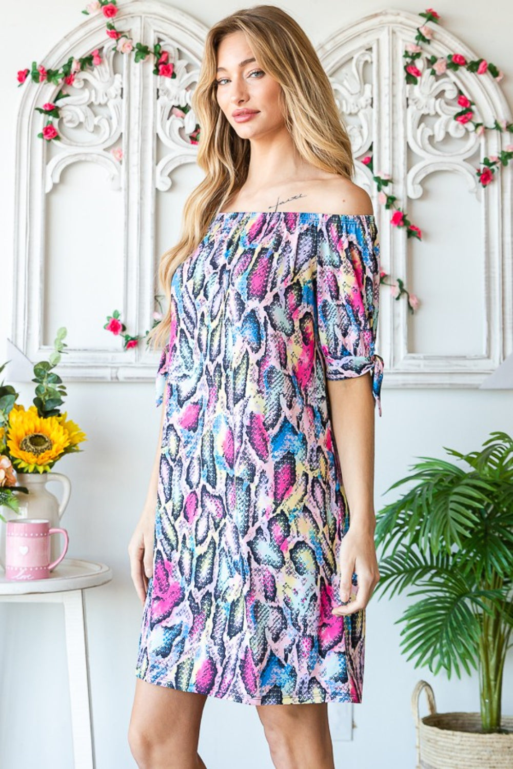 Vestido mini con estampado de serpiente y hombros descubiertos de tamaño completo de Heimish 