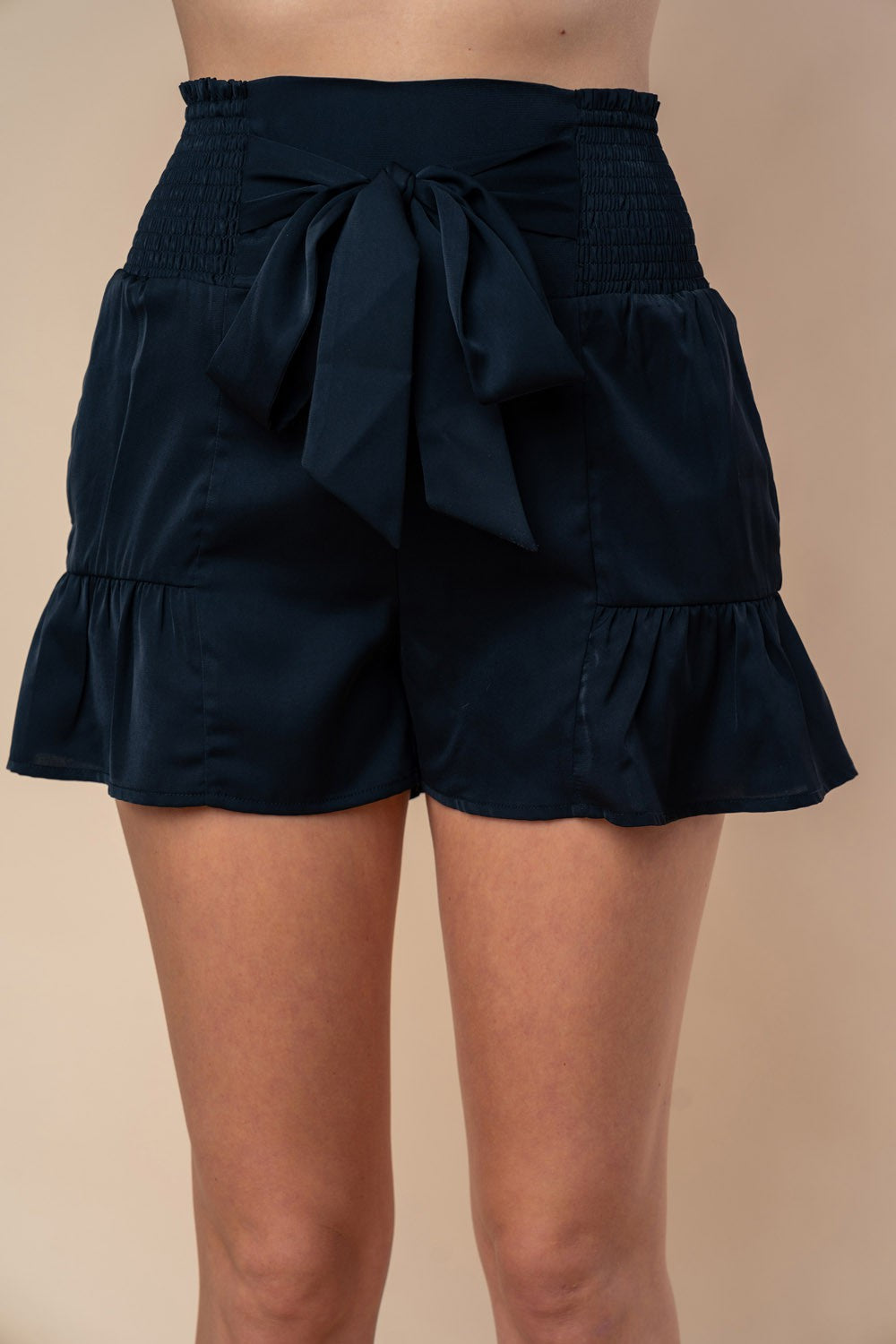 Pantalones cortos fruncidos de cintura alta y talla grande de White Birch