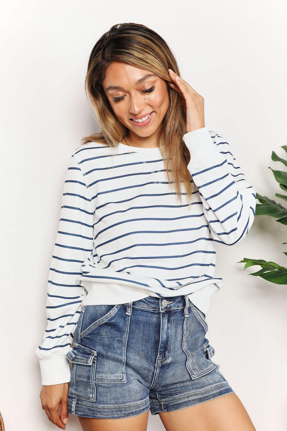 Top de cuello redondo y manga larga a rayas Double Take