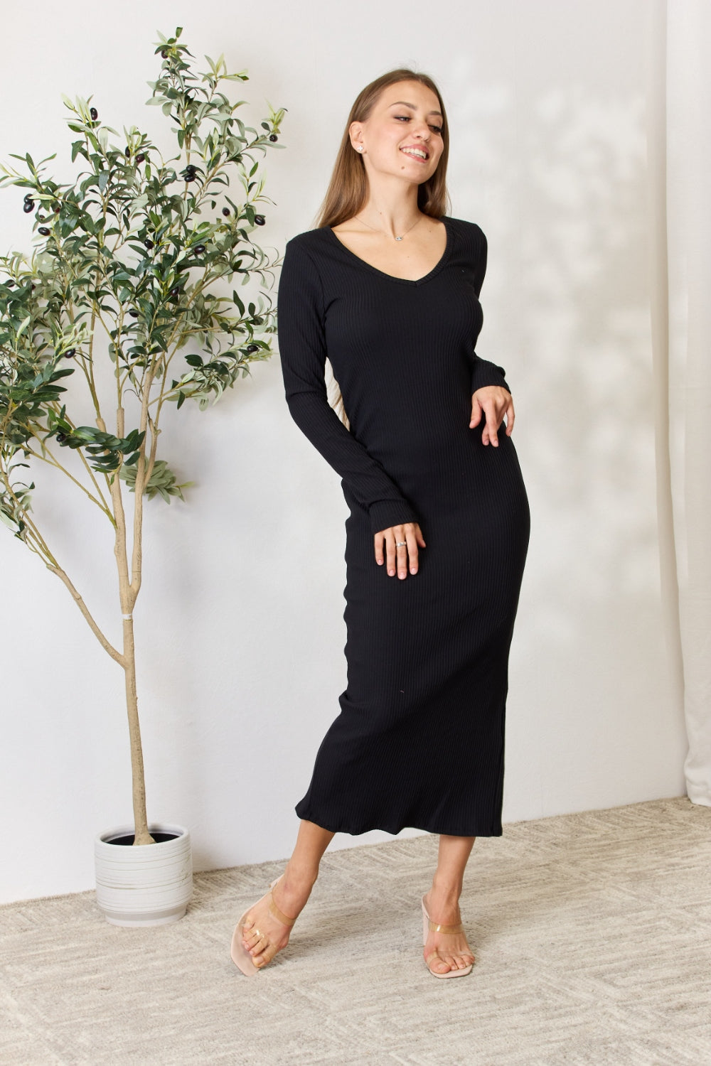 Vestido midi de manga larga acanalado con abertura en talla grande de Culture Code