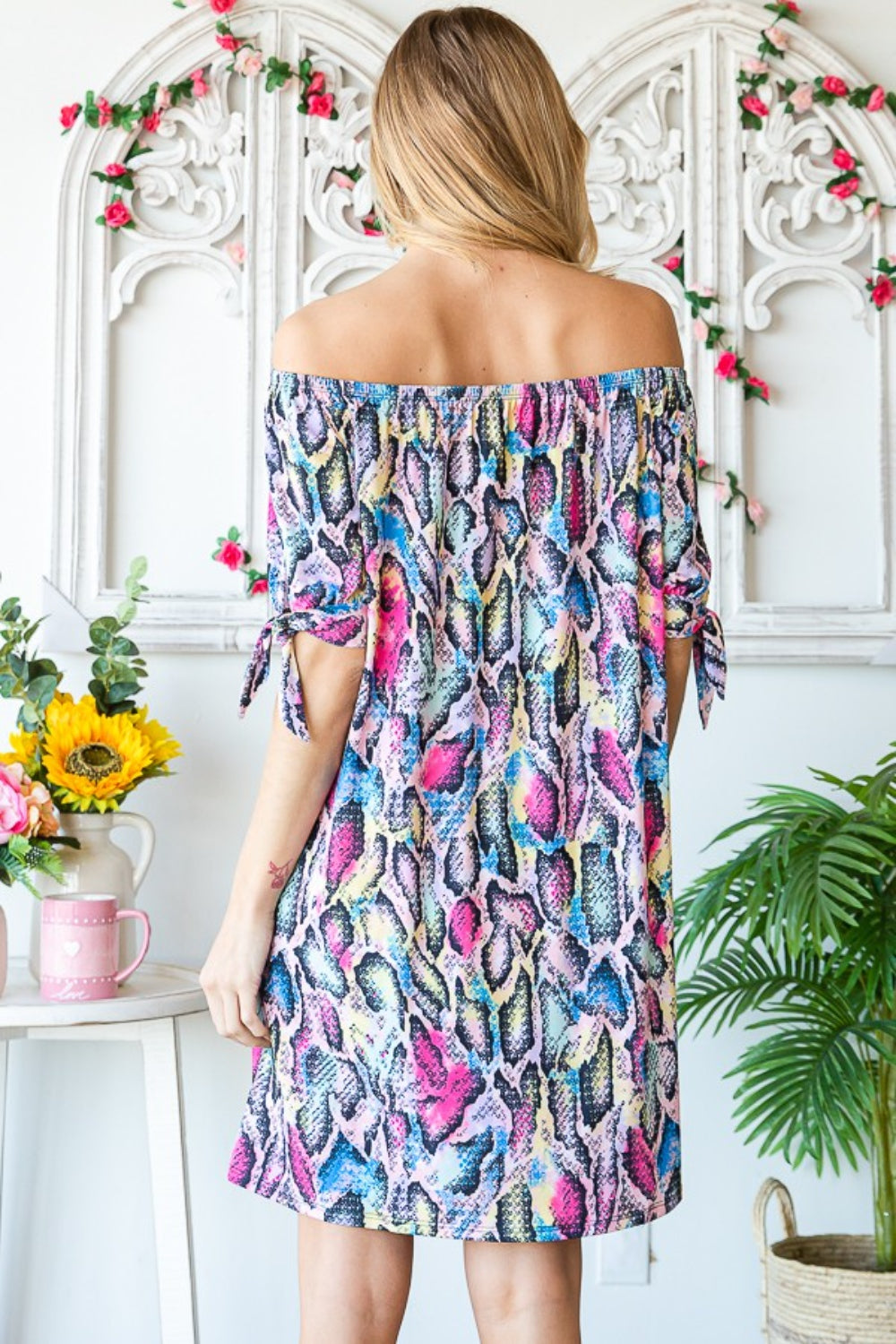 Vestido mini con estampado de serpiente y hombros descubiertos de tamaño completo de Heimish 