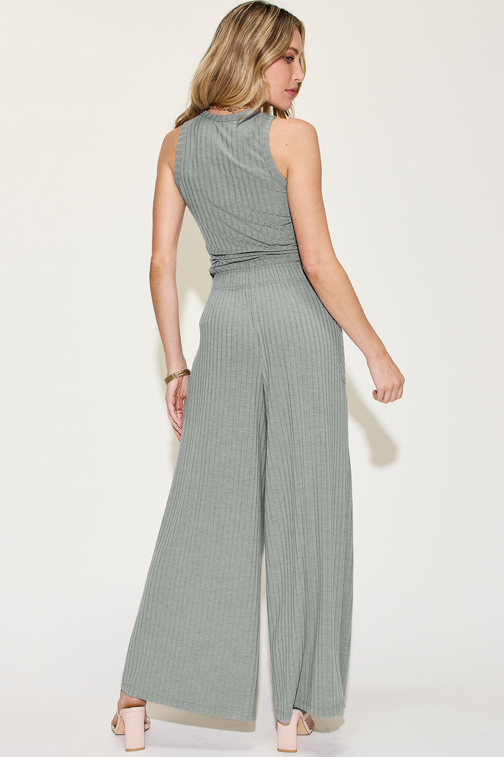 Conjunto básico Bae de camiseta de tirantes acanalada de talla grande y pantalones de pierna ancha