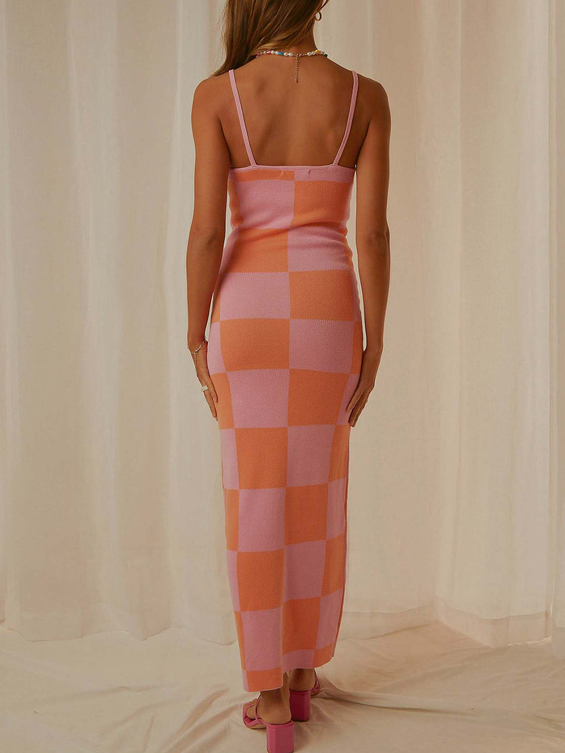 Vestido largo estampado con tirantes finos
