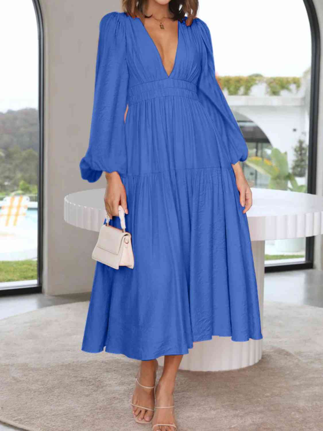 Vestido largo liso con escote en V profundo y mangas globo