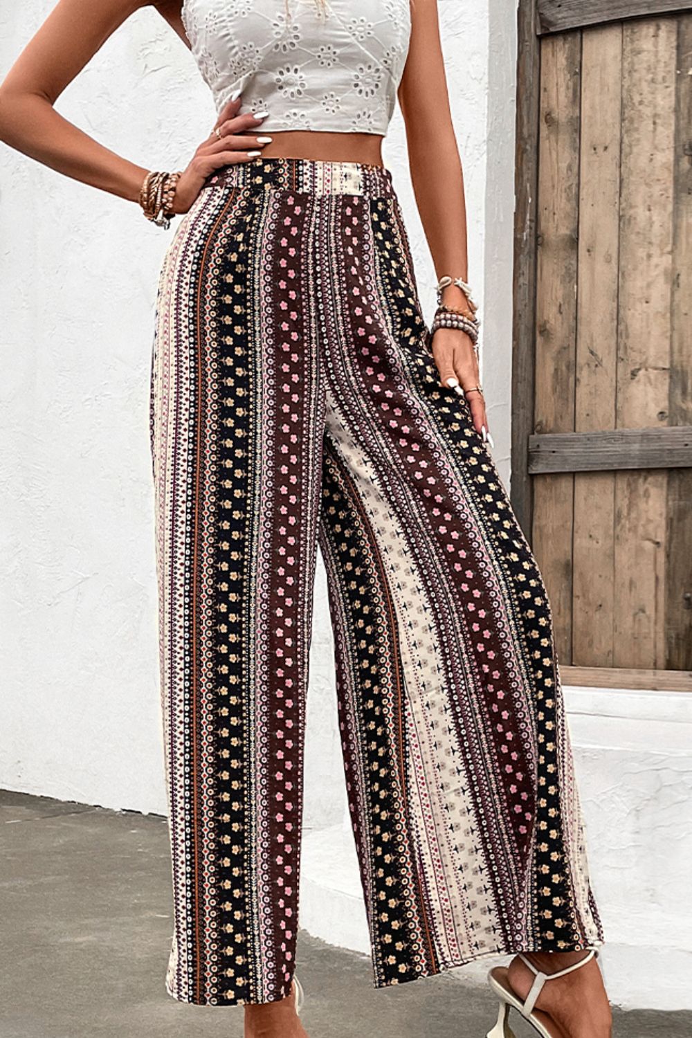 Pantalones anchos de cintura alta con estampado floral