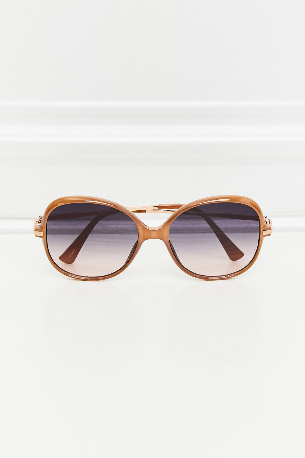 Gafas de sol híbridas de metal y plástico con montura completa
