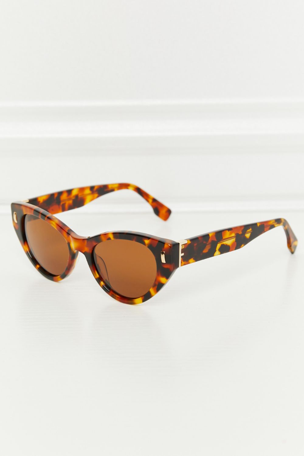 Gafas de sol con montura de acetato de carey