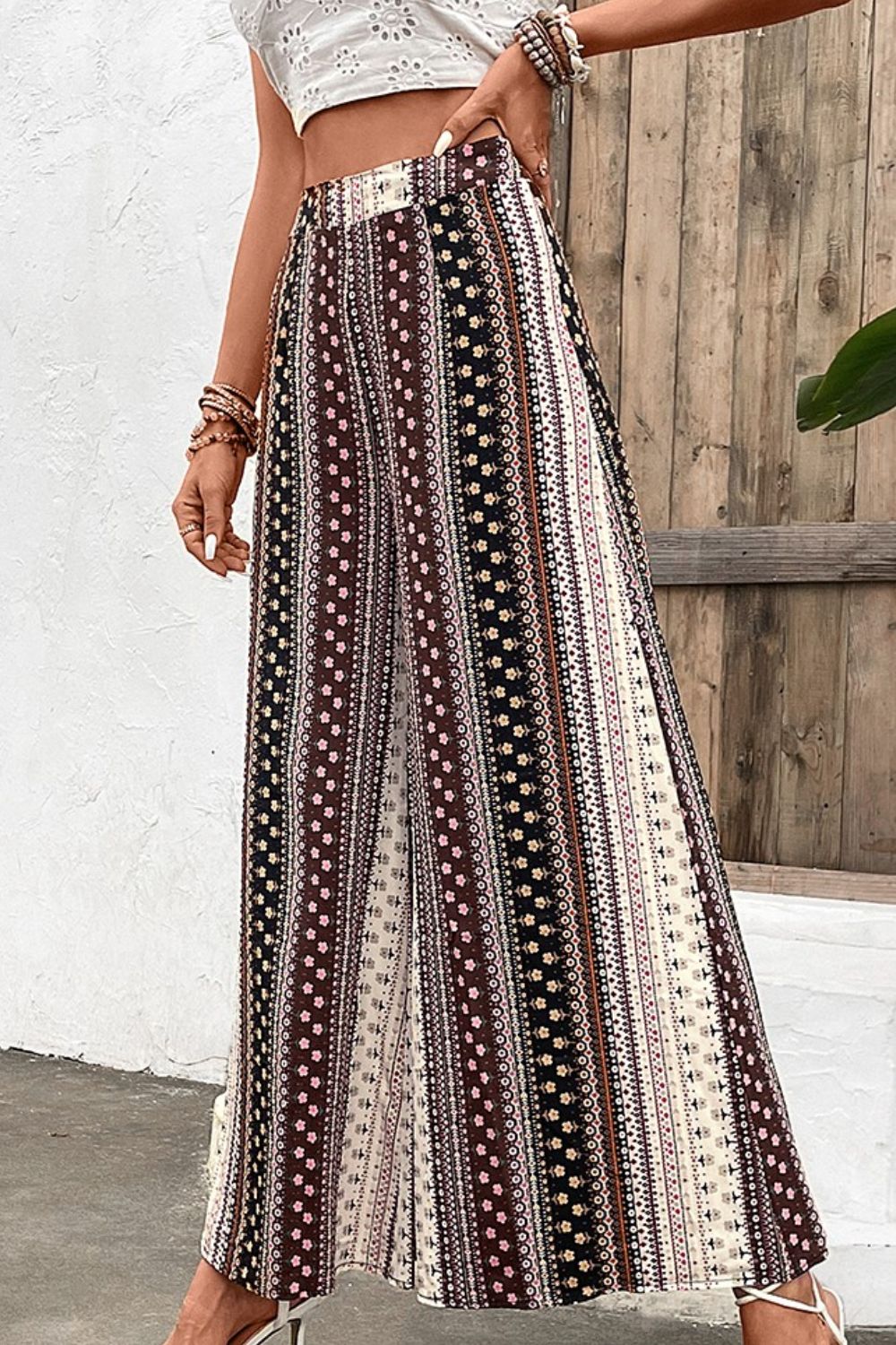 Pantalones anchos de cintura alta con estampado floral