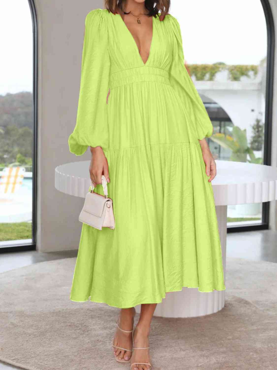 Vestido largo liso con escote en V profundo y mangas globo